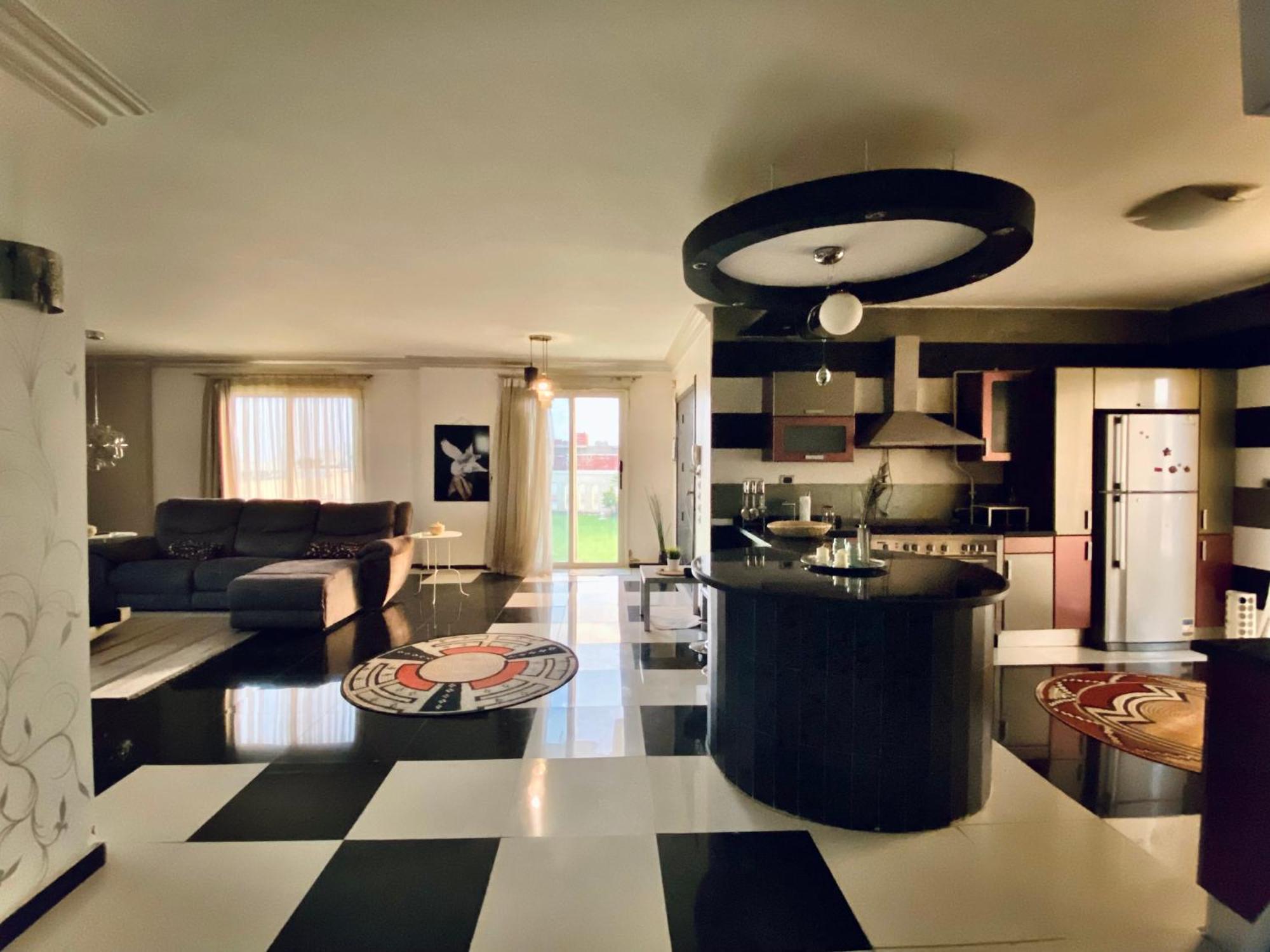 Urban Bliss Luxurious Penthouse